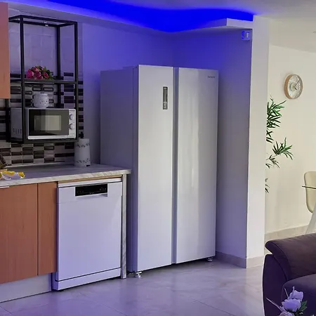 Villa Lilo Private House With Heated Pool
