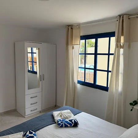 Вилла Lilo Private House With Heated Pool