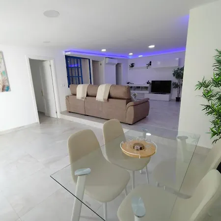 Villa Lilo Private House With Heated Pool